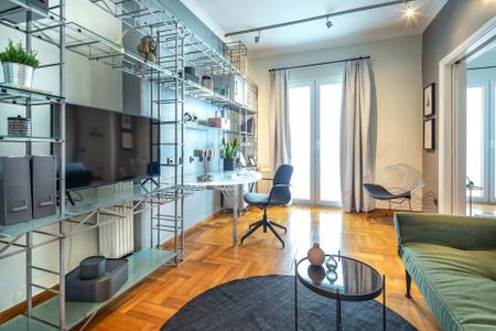 Superb 1BD Apartment in the heart of Kolonaki - Photo 2