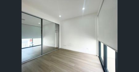 Almost New Modern 4-Bedroom Family Home in Box Hill - Photo 3
