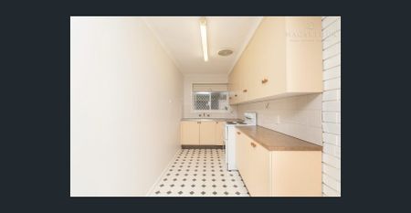 Spacious 2-Bedroom Unit in a Prime Location - Photo 4