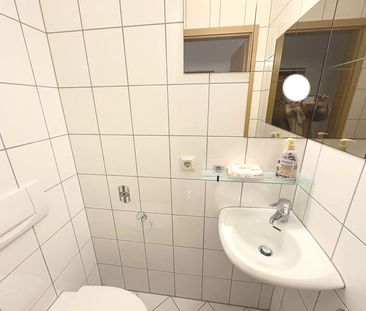 Trier: Stilvolle 3-Zimmer-Wohnung auf 102 m², mit Terrasse, Aufzug ... - Photo 2