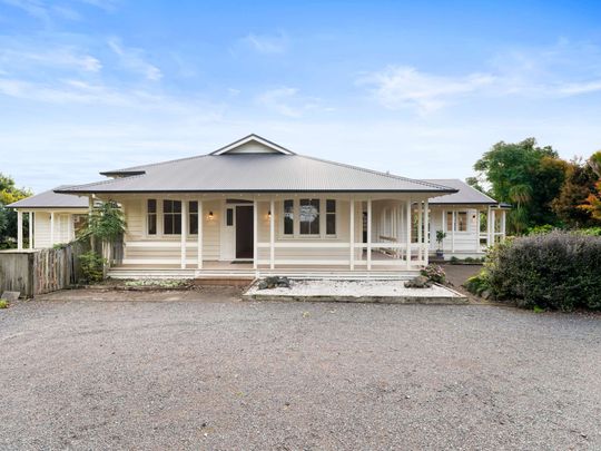 Serene Rural Retreat in Karaka - Photo 1