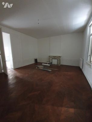 T3 rénové en hyper centre-ville avec place de parking - Photo 1