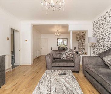 4 bedroom detached house to rent - Photo 5