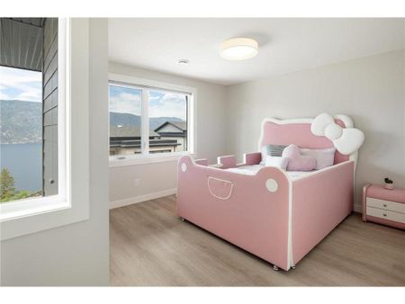 Gorgeous Townhome – McKinley Beach - Photo 2