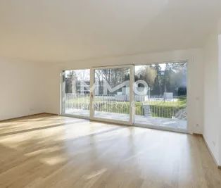 Wohnen auf höchstem Niveau in den Weinbergen! 3 Zimmer + ca. 104 m² Eigengarten! - Foto 2