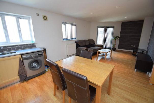 2 bedroom apartment to rent - Photo 1