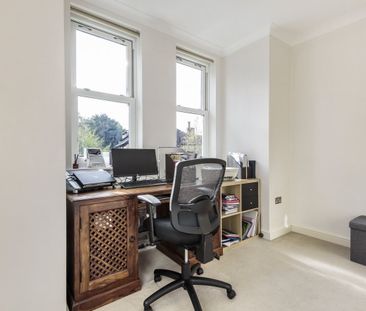 End Of Terrace House to rent - Lansdowne Road, Bromley, BR1 - Photo 5