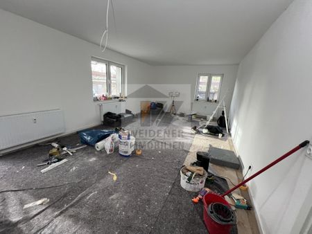 Moderne 3 Zimmer Wohnung mit Balkon, Wanne und Dusche! Erstbezug nach Sanierung! - Photo 2