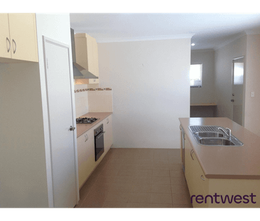11 Bremer Way, South Yunderup, WA 6208 - Photo 6