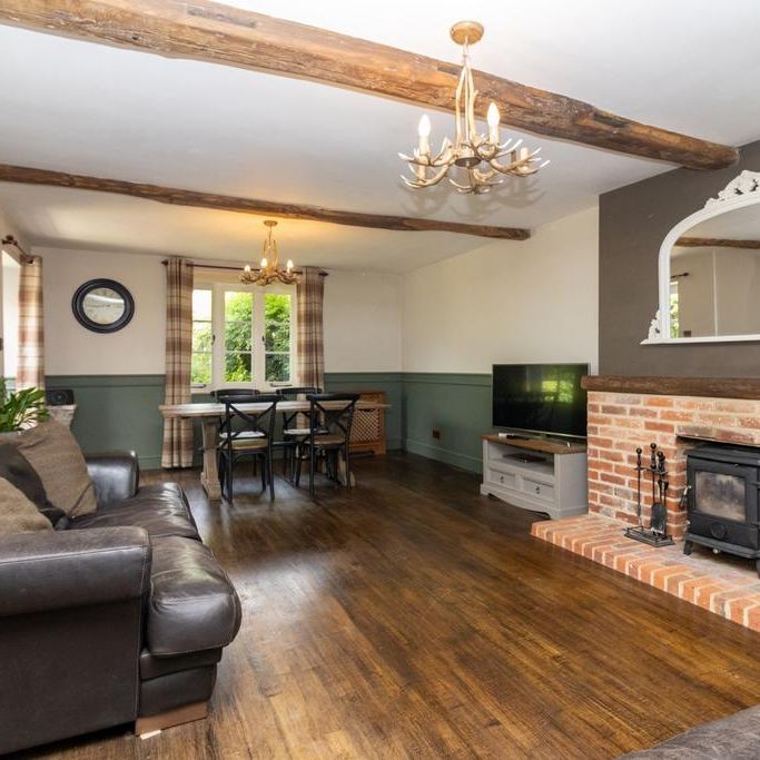 4 bedroom cottage to rent - Photo 1