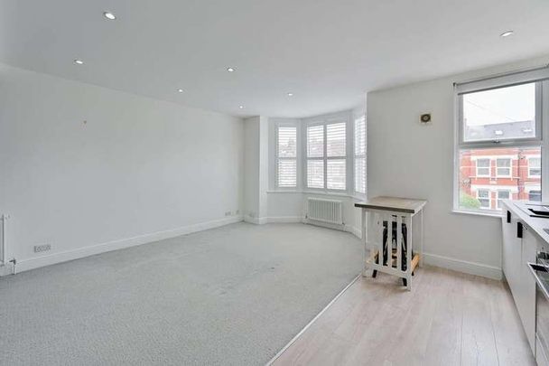 Gleneagle Road, Streatham, SW16 - Photo 1