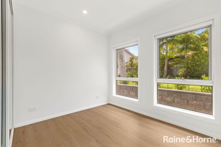 5a Deakin Street, Forestville NSW 2087 - House For Rent | Domain - Photo 3
