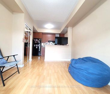 Condo Townhouse For Lease | W8111324 - Photo 4