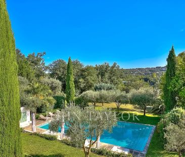 Maison à louer Valbonne, Cote d'Azur, France14 000 EUR / Mois - Photo 4