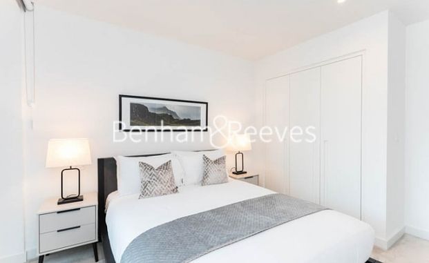 1 Bedroom flat to rent in John Cabot House, Canary Wharf, E16 - Photo 1