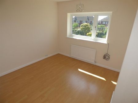 Park Crescent, Oadby - Photo 5