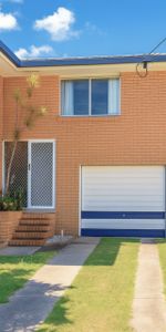 8 Williams Street, Redcliffe QLD, Belconnen - Photo 4