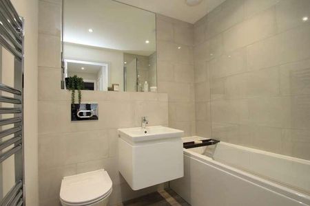 Salisbury Road, Worcester, KT4 - Photo 4