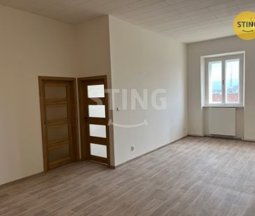 Byt 3+kk k pronájmu, Frýdek-Místek, ulice Zámecké nám. - Fotografie 2
