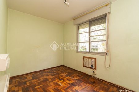Apartamento com 2 quartos e 45m² para alugar em Cristal, Porto Alegre. - Photo 2