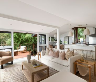 Tranquil Coastal Retreat with Stunning Pittwater Views - Photo 6