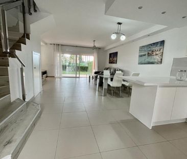 3 Bedroom Townhouse For Rent in Benahavís, Málaga - Photo 5