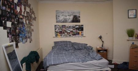 8 Bed Semi-Detached House, Hyde Park Terrace, LS6 - Photo 4