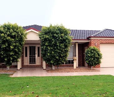 LARGE 4 BEDROOM FAMILY HOME WITH ROOM TO ENTERTAIN – NORTH SHEPPARTON - Photo 2