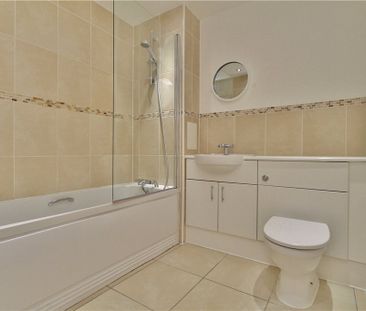 Guildford Road, Woking, Surrey, GU22 7LR - Photo 6