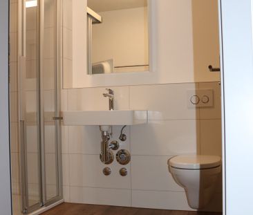Moderne helle 1.5-Zimmer-Wohnung mit Balkon in Gals - Photo 4
