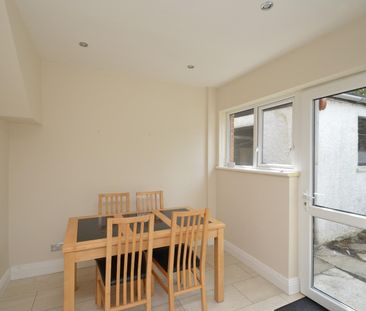 35 Burnside Avenue, Belfast, BT8 6HW - Photo 2