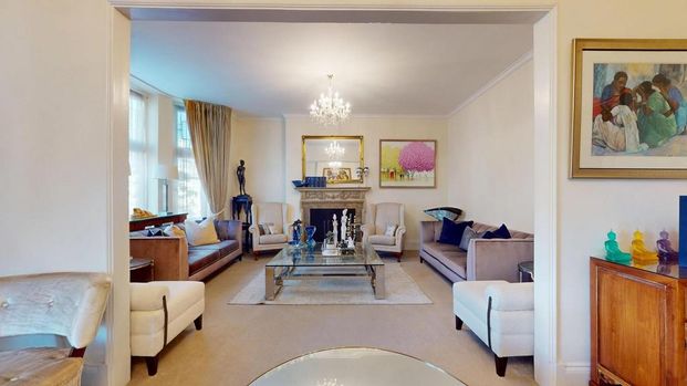 4 bedroom flat to rent - Photo 1