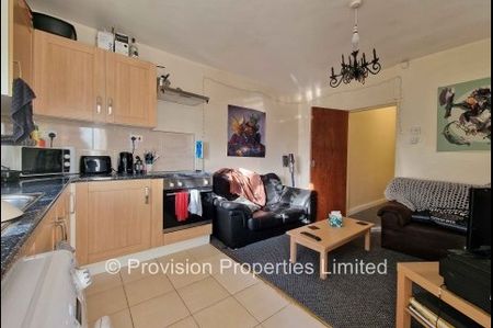 2 Bedroom Flats, Headingley, Leeds - Photo 2