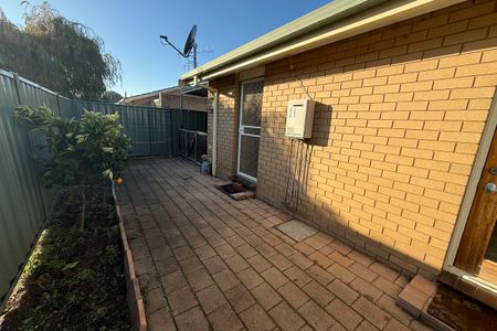 2 BEDROOM UNIT IN QUIET LOCATION - Photo 2