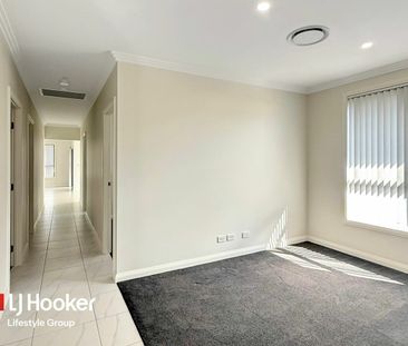 4 Bedroom Family Home - With A Garden Shed - Photo 1