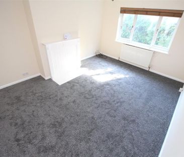 2 bedroom maisonette to rent - Photo 4
