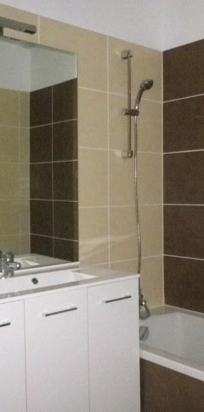 APPARTEMENT DEUX CHAMBRES AVEC CAVE 61m² COURS POURTOULES ORANGE, - Photo 1