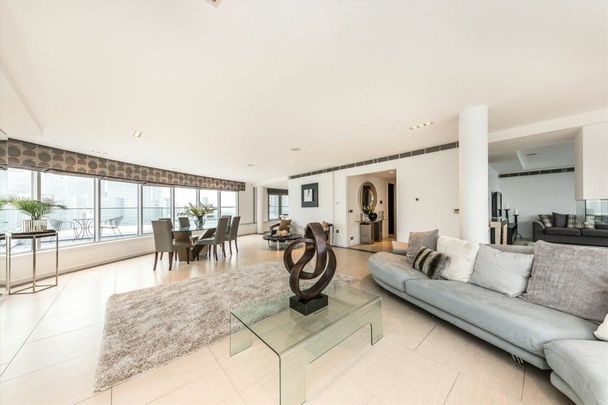 Fairmont Avenue, Canary Wharf, E14 - Photo 1