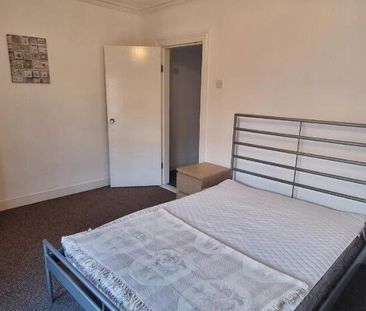 10 Meadowbank Place, Belfast, BT9 7FF - Photo 4