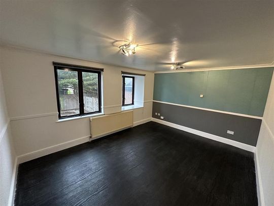 4 bedroom townhouse to rent - Photo 1