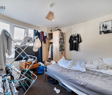 5 bedroom terraced house to rent - Photo 2