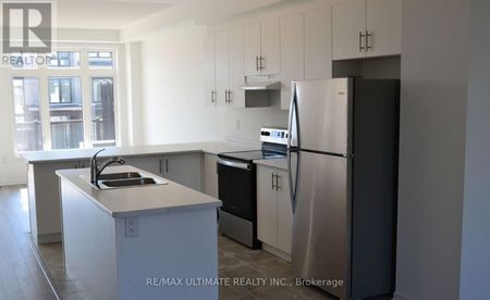 For Lease - 795 Heathrow Path Road, Oshawa, Ontario - Photo 3