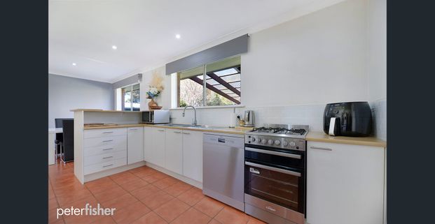 Comfortable Living in Quiet Cul-De-Sac - Photo 1