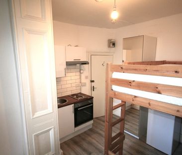 Bedsit, Clanricarde Gardens, W2 - Photo 2