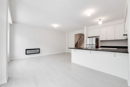 For Lease - 2063 Horace Duncan Crescent, Oshawa, Ontario - Photo 2