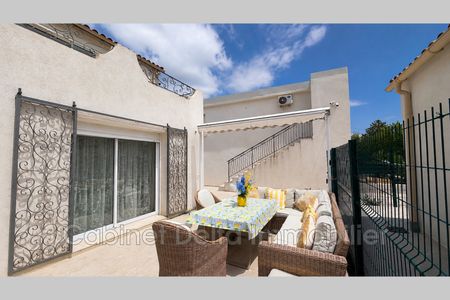 Location Maison 4 pièces 85m² LA SEYNE SUR MER 83500 - Photo 5