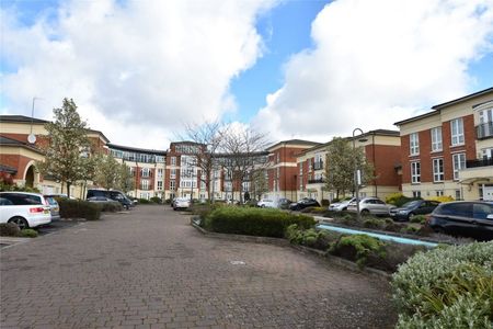 Trevelyan Court, Windsor, Berkshire,SL4 - Photo 4