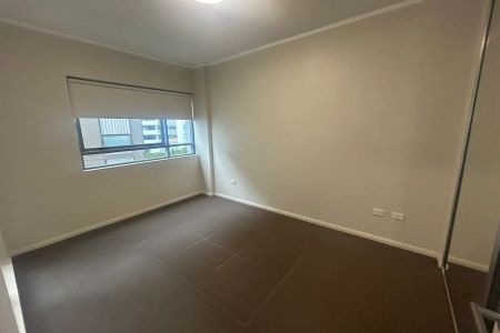 “One Bedroom + Study Resort Style Apartment in the Heart of Maroubra Junction” - Photo 3