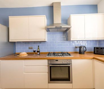 6 bedroom house to rent - Photo 1