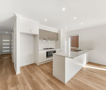 Stunning 3 Bedroom House in Mount Duneed - Photo 6